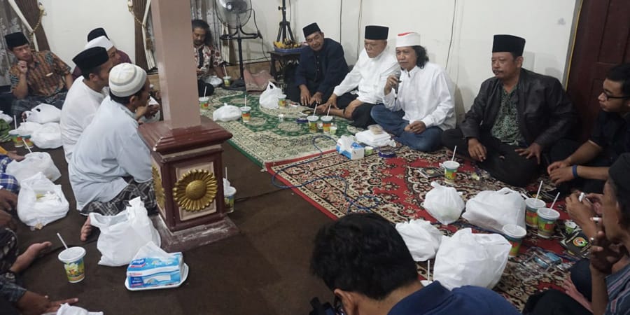 Cak menjelaskan makna kata ‘terputus amal’.