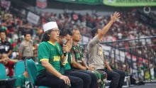 Kun Fayakun Menggema di Stadion Gelora Bung Tomo